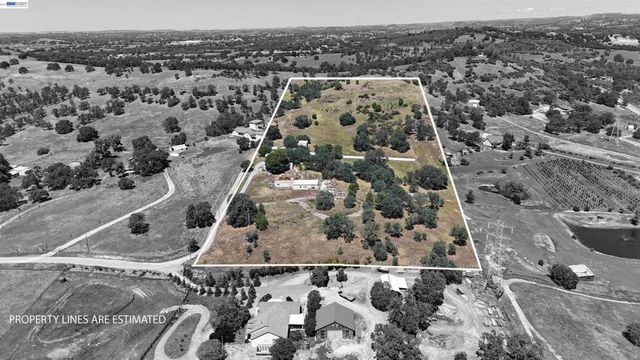 8037 Savage Way, Valley Springs, CA 95252