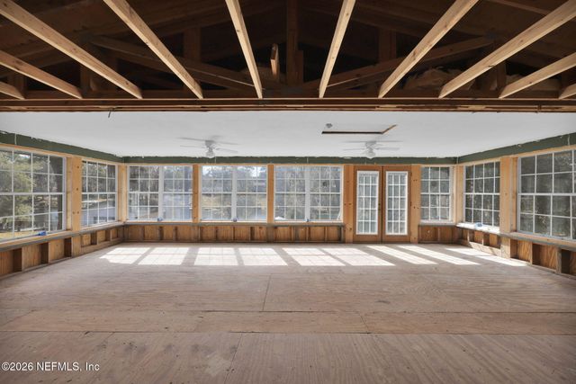 929 LAKE ASBURY Drive, Green Cove Springs, FL 32043