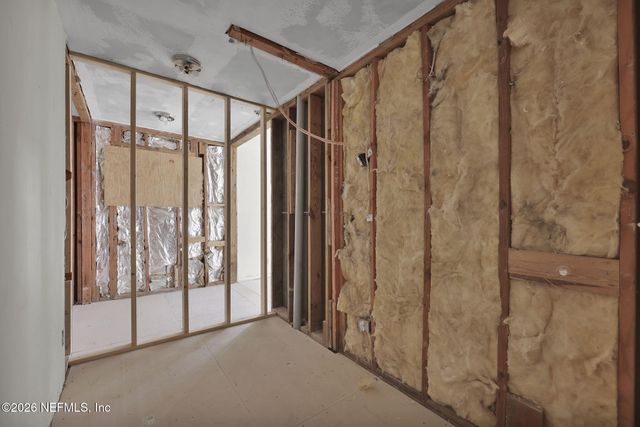 929 LAKE ASBURY Drive, Green Cove Springs, FL 32043