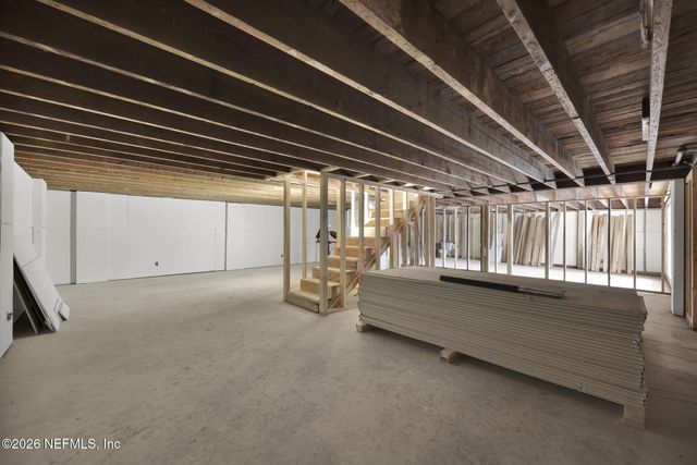 929 LAKE ASBURY Drive, Green Cove Springs, FL 32043