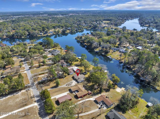 929 LAKE ASBURY Drive, Green Cove Springs, FL 32043