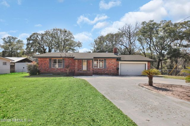 929 LAKE ASBURY Drive, Green Cove Springs, FL 32043