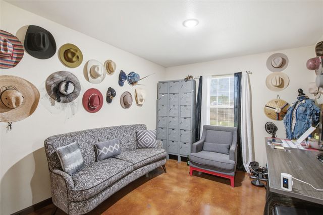 2900 Fitzhugh Avenue, Fort Worth, TX 76105