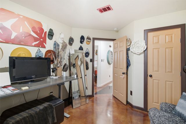 2900 Fitzhugh Avenue, Fort Worth, TX 76105