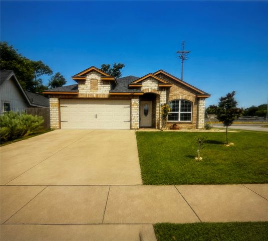 2900 Fitzhugh Avenue, Fort Worth, TX 76105