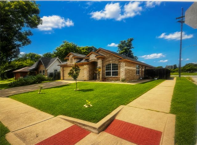 2900 Fitzhugh Avenue, Fort Worth, TX 76105