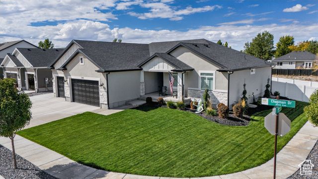 3881 N CHAPMAN DR, Eagle Mountain, UT 84005