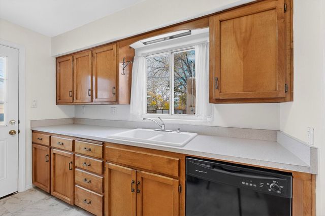 1810 Anderson Place SE, Albuquerque, NM 87108