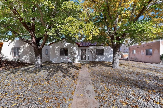 1810 Anderson Place SE, Albuquerque, NM 87108