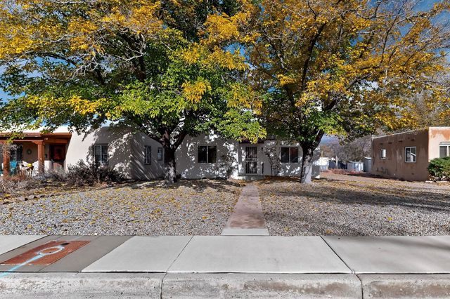 1810 Anderson Place SE, Albuquerque, NM 87108