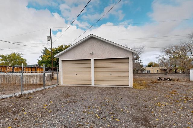 1810 Anderson Place SE, Albuquerque, NM 87108