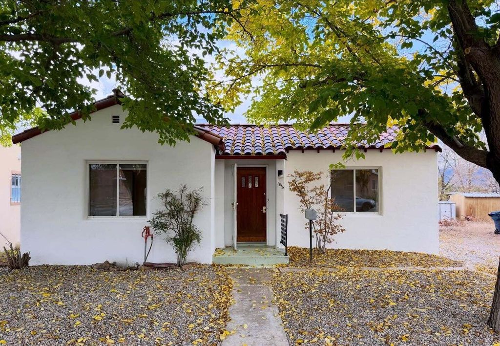 1810 Anderson Place SE, Albuquerque, NM 87108