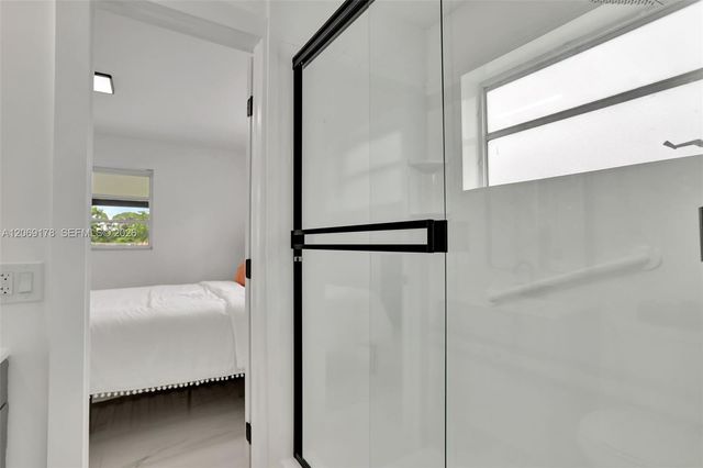 1220 NE 8th Street, Pompano Beach, FL 33060