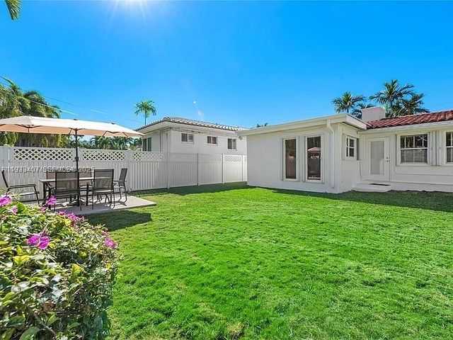 5371 N Bay Rd, Miami Beach, FL 33140