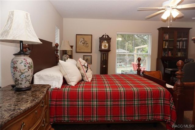 8429 N Tiny Lily Drive, Citrus Springs, FL 34434