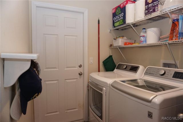 8429 N Tiny Lily Drive, Citrus Springs, FL 34434