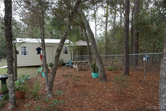 8429 N Tiny Lily Drive, Citrus Springs, FL 34434