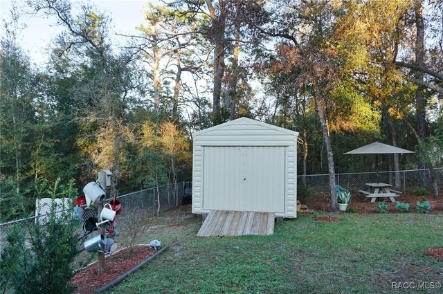 8429 N Tiny Lily Drive, Citrus Springs, FL 34434