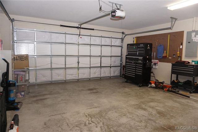 8429 N Tiny Lily Drive, Citrus Springs, FL 34434