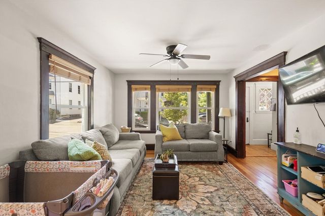 47 Wallis St, Beverly, MA 01915