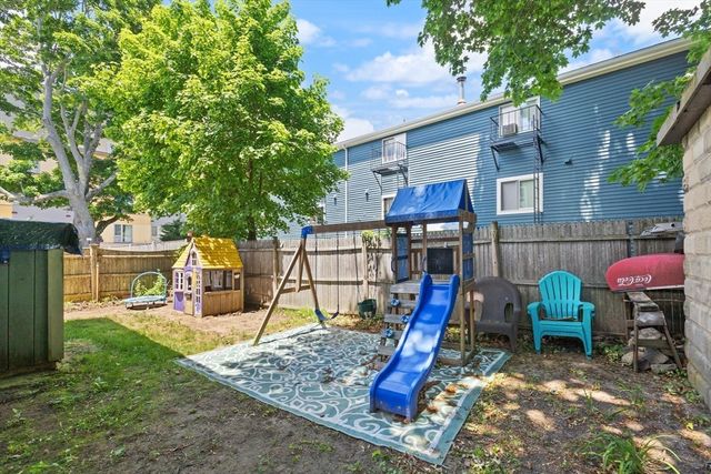 47 Wallis St, Beverly, MA 01915