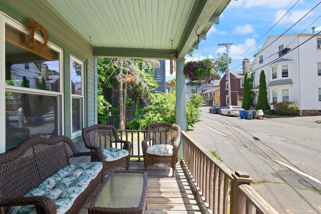 47 Wallis St, Beverly, MA 01915