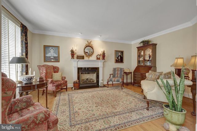 513 JOHN MARSHALL DR NE, Vienna, VA 22180