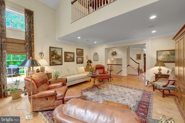 513 JOHN MARSHALL DR NE, Vienna, VA 22180