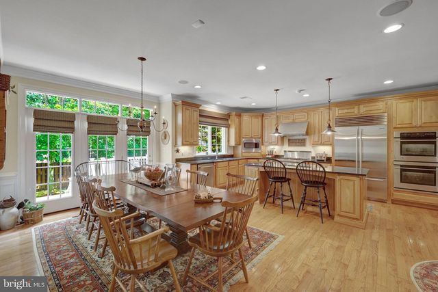 513 JOHN MARSHALL DR NE, Vienna, VA 22180