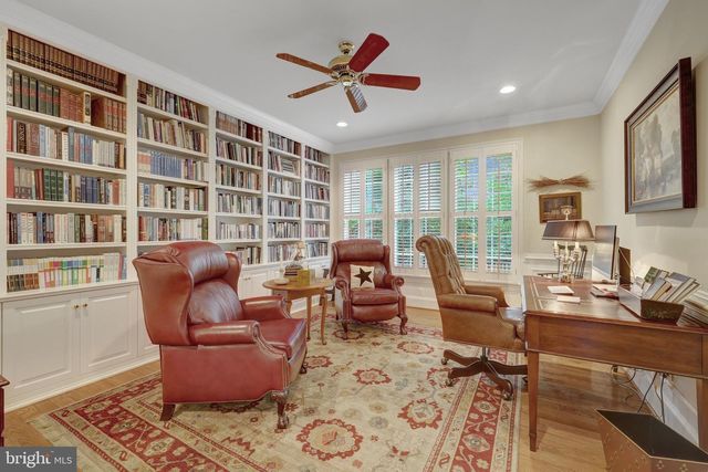 513 JOHN MARSHALL DR NE, Vienna, VA 22180