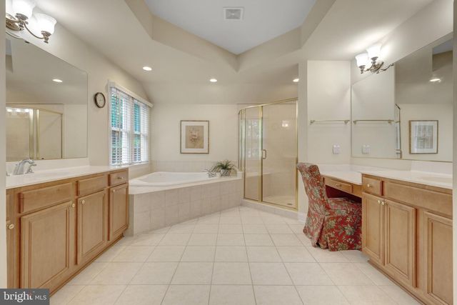 513 JOHN MARSHALL DR NE, Vienna, VA 22180