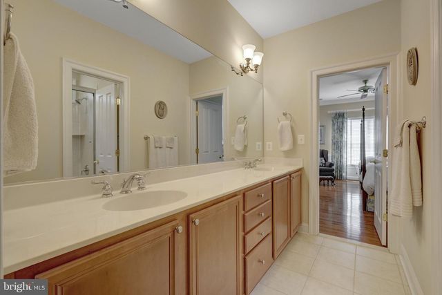 513 JOHN MARSHALL DR NE, Vienna, VA 22180