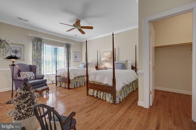 513 JOHN MARSHALL DR NE, Vienna, VA 22180