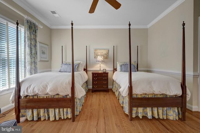 513 JOHN MARSHALL DR NE, Vienna, VA 22180