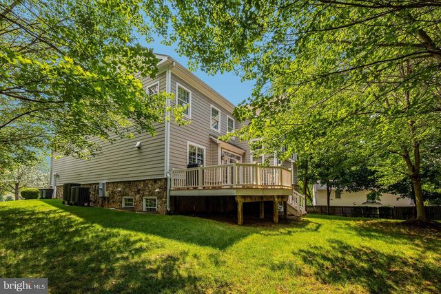 513 JOHN MARSHALL DR NE, Vienna, VA 22180