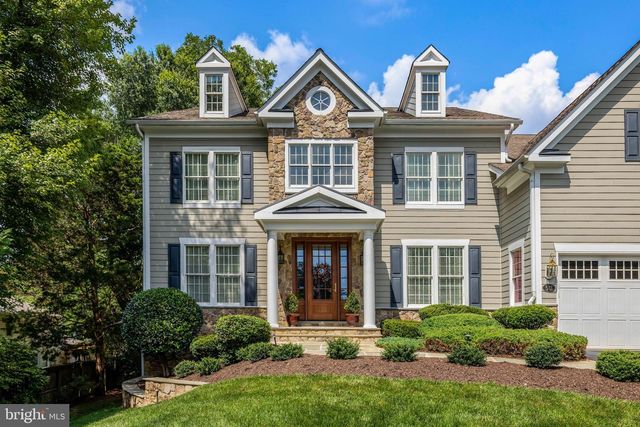 513 JOHN MARSHALL DR NE, Vienna, VA 22180
