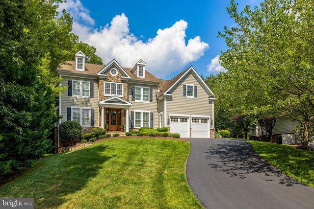 513 JOHN MARSHALL DR NE, Vienna, VA 22180