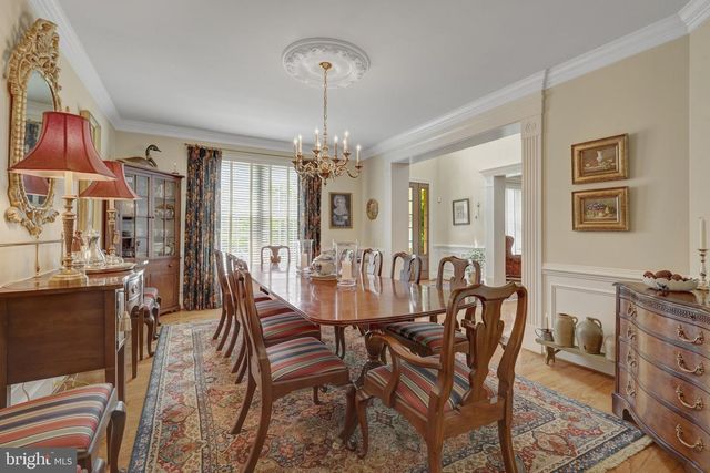 513 JOHN MARSHALL DR NE, Vienna, VA 22180