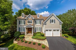 513 JOHN MARSHALL DR NE, Vienna, VA 22180