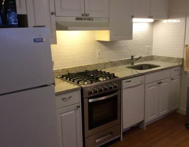 124 Sutherland Rd 15, Boston, MA 02135