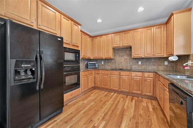 2194 Indian Shoals Drive NE, Loganville, GA 30052