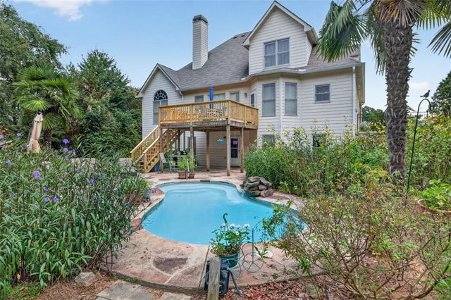 2194 Indian Shoals Drive NE, Loganville, GA 30052