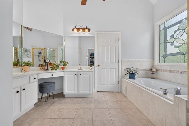 2194 Indian Shoals Drive NE, Loganville, GA 30052