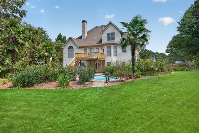 2194 Indian Shoals Drive NE, Loganville, GA 30052