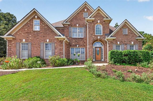 2194 Indian Shoals Drive NE, Loganville, GA 30052