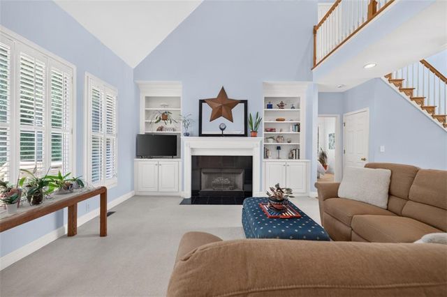 2194 Indian Shoals Drive NE, Loganville, GA 30052