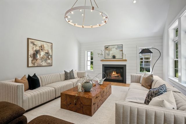 106 Spofford Road, Boxford, MA 01921