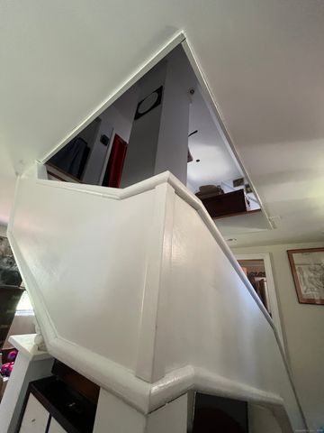 68 Cole Street, Bridgeport, CT 06604