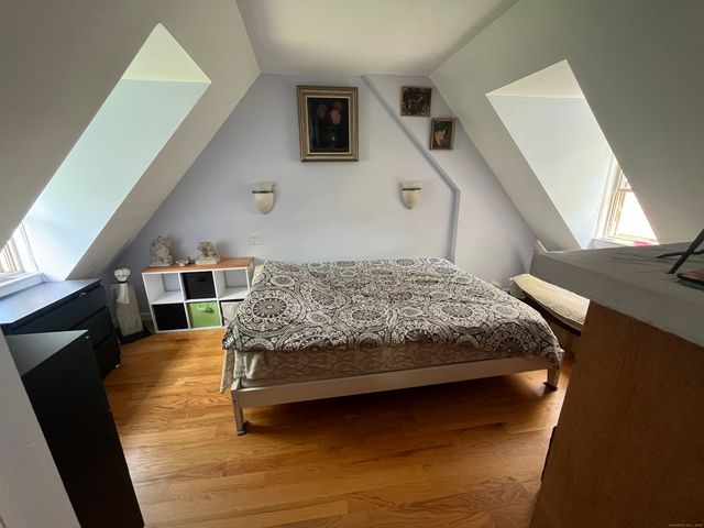 68 Cole Street, Bridgeport, CT 06604