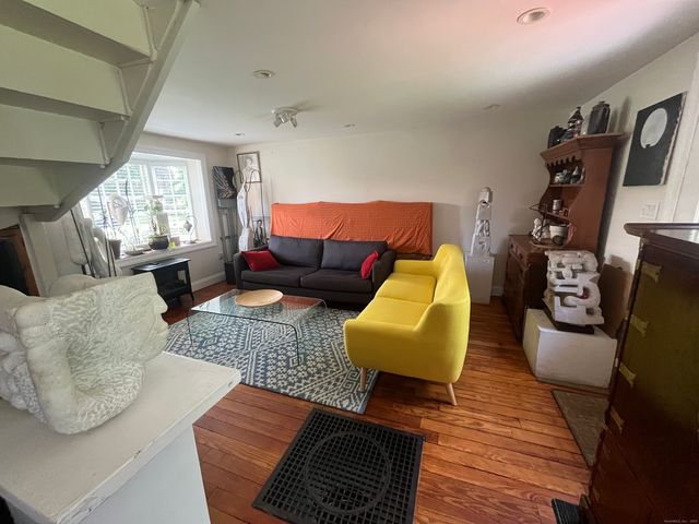 68 Cole Street, Bridgeport, CT 06604